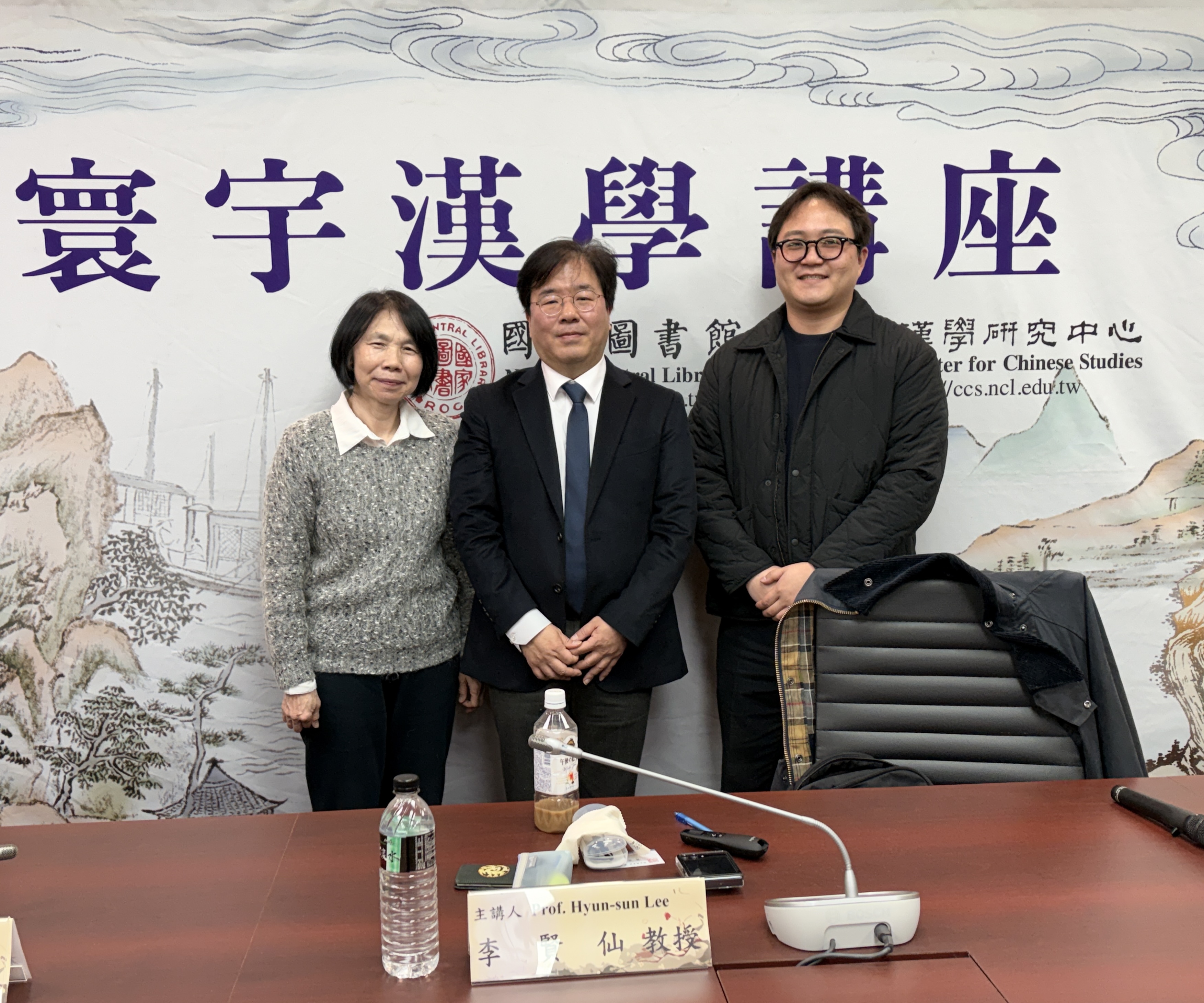 Open new windows 李賢仙演講