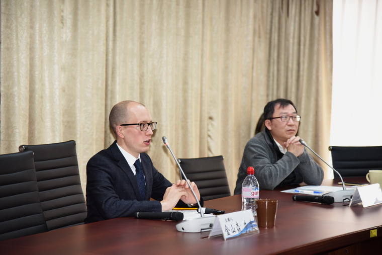 左起：金山森先生(JONATHAN CHAPPELL)、林文凱教授