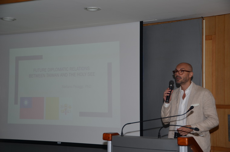 DR. STEFANO PELAGGI
