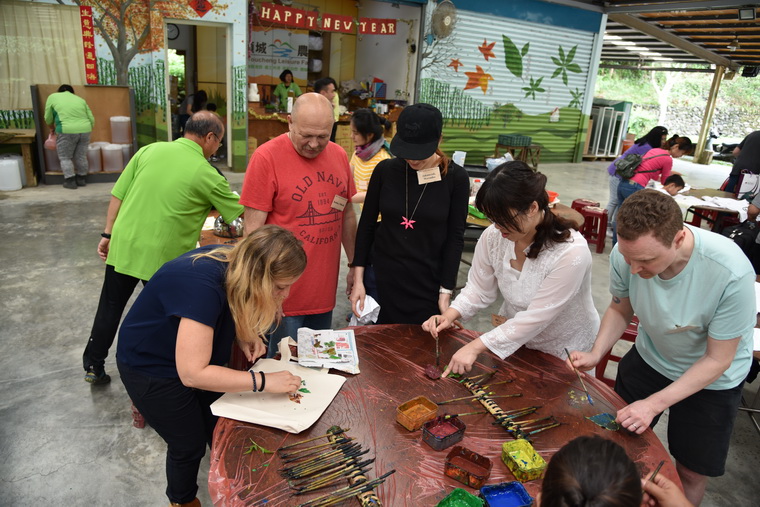 DIY Leaf Rubbings